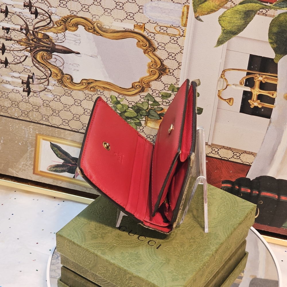 Gucci GG Supreme Coated Canvas 3D Beige & Red Cherry Compact Wallet - Picture 6 of 16